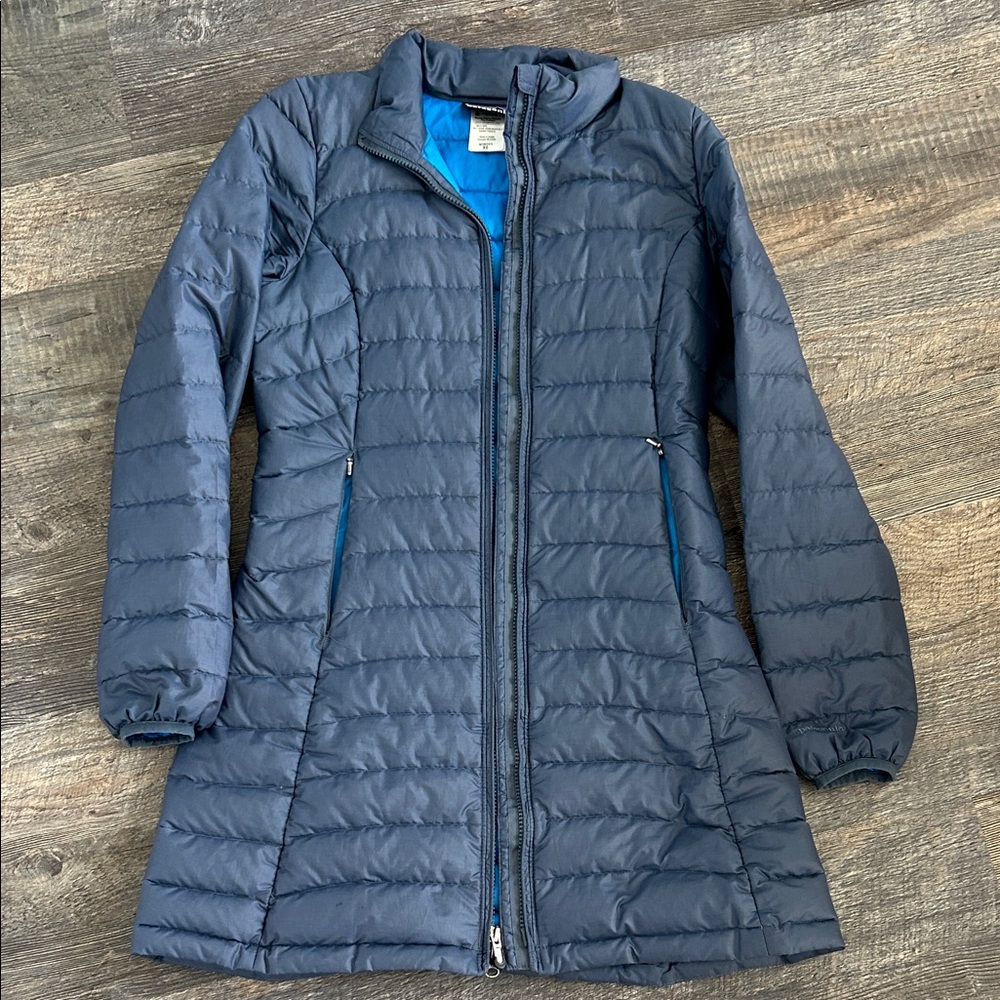 Patagonia Women's Blue Quilted Puffer Jacket